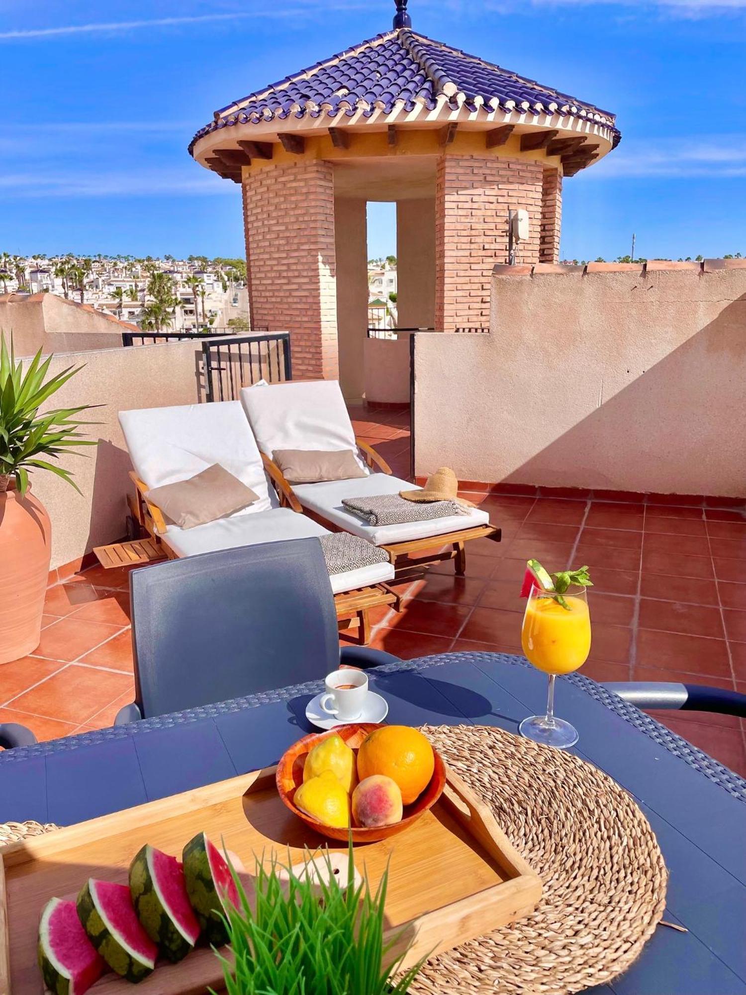 Casa Andres. Two Bed Penthouse Pool & Terrace Apartment Alicante Luaran gambar